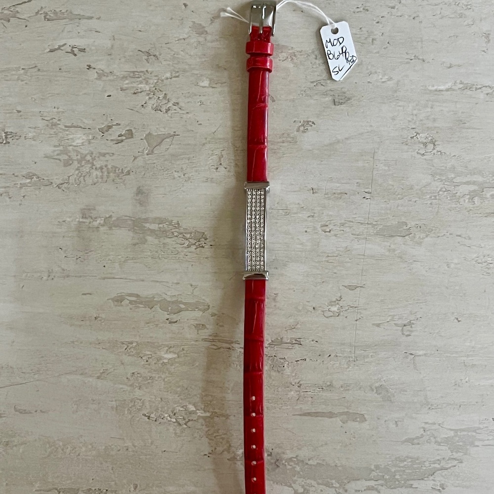 Leather band bracelet with crystals